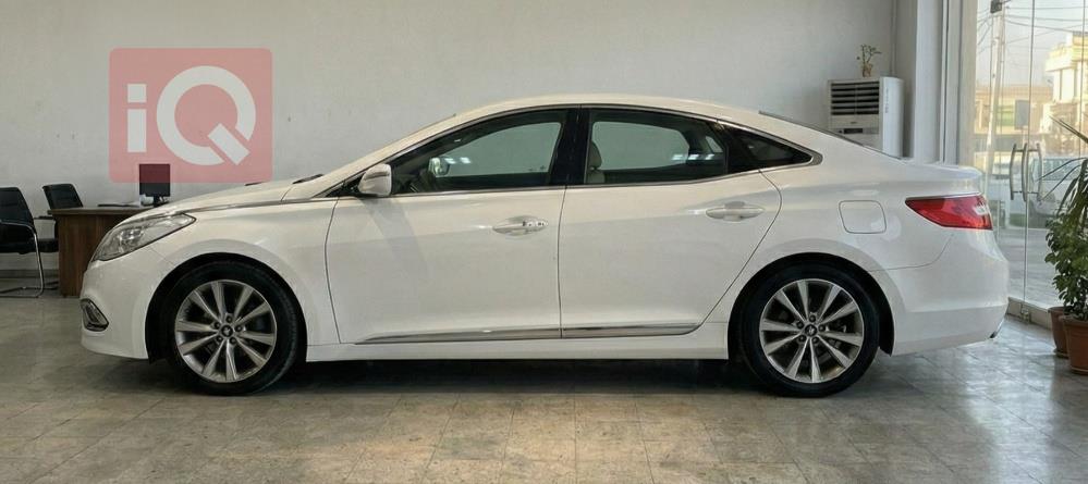 هيونداي أزيرا